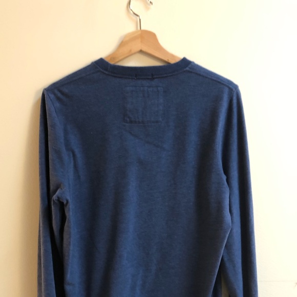 Abercrombie & Fitch Long Sleeve - Picture 3 of 4